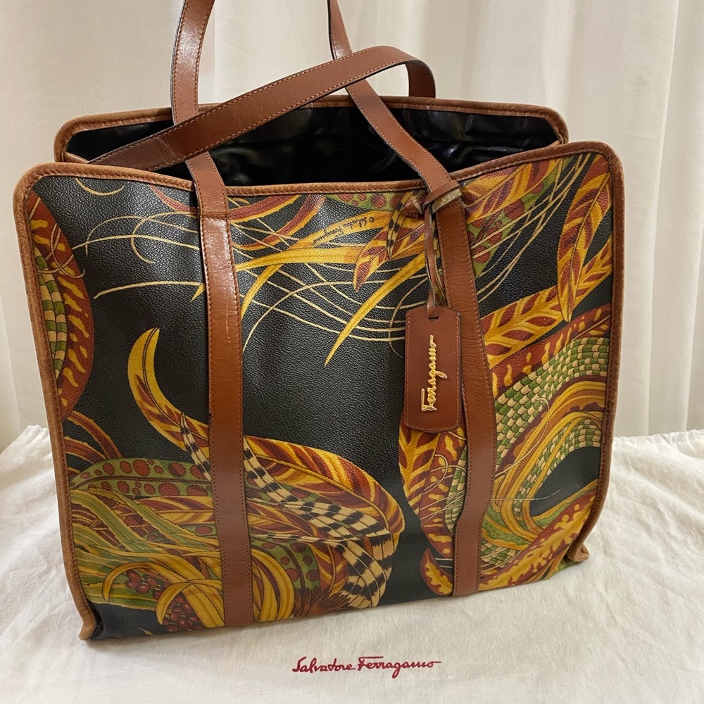 🆕 Salvatore Ferragamo Jungle Large Tote Bag